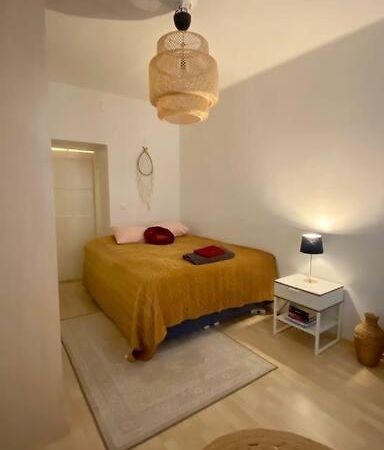 Lovely Apartment In The Centre, Street Level And Inner Yard Хельсинки Экстерьер фото